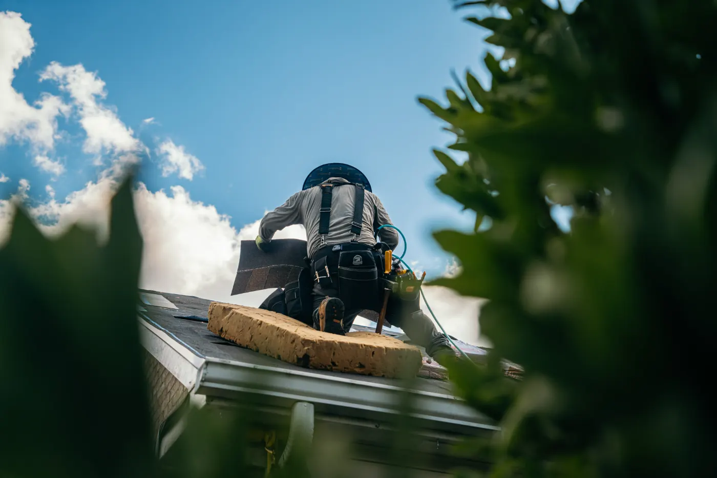 Emergency tarping on a Eagle Creek roof